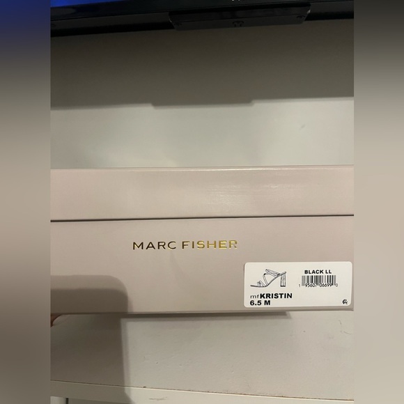 Marc Fisher Heels - Picture 3 of 3